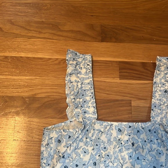 Lush Light Blue Floral Tank Top‎ size large - Picture 8 of 8